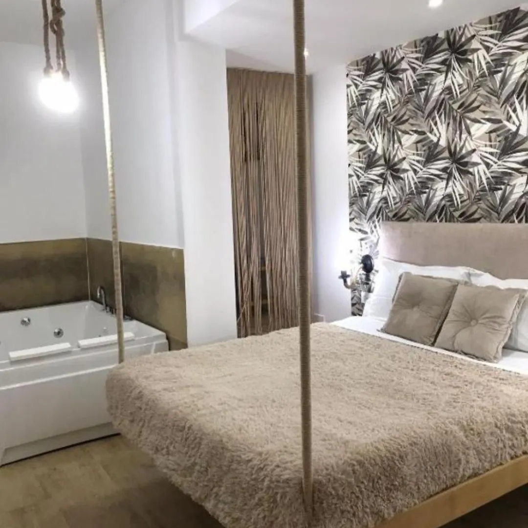 Shibari Jacuzzi Hotel Catania 0*,